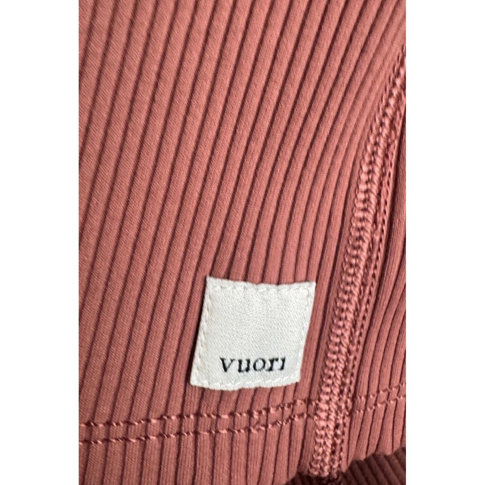 Vuori Ribbed Crop Tank Top Pink V-Neck Criss Cross Back Shelf Bra Activewear XS - Picture 3 of 6
